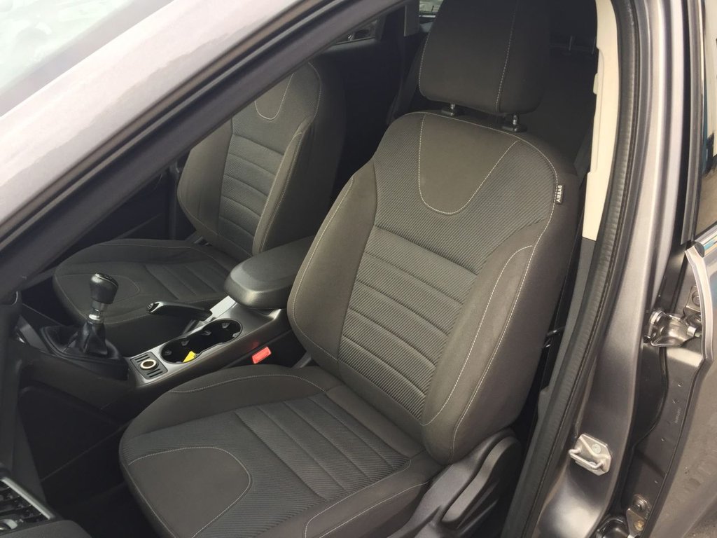 USED 2013 62 FORD KUGA 2.0 ZETEC TDCI 5d 138 BHP DAB BLUE TOOTH PHONE
