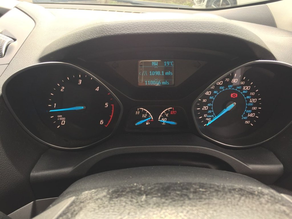 USED 2013 62 FORD KUGA 2.0 ZETEC TDCI 5d 138 BHP DAB BLUE TOOTH PHONE