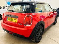 USED 2018 18 MINI HATCH COOPER 1.5 COOPER AUTOMATIC 3 DOOR 134 BHP INCREDIBLE SPEC-COLOUR COMBINATION