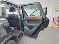 USED 2015 65 VOLKSWAGEN TOUAREG 3.0 V6 SE TDI BLUEMOTION TECHNOLOGY 5d 202 BHP SATNAV HEATED SEATS BLUETOOTH