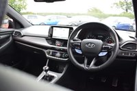 USED 2018 68 HYUNDAI I30 2.0 N PERFORMANCE 5d 272 BHP WINTER PACK / LOW MILEAGE
