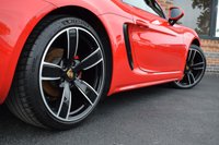 USED 2017 67 PORSCHE 718 2.5 CAYMAN S PDK 2d 345 BHP SPORTS EXHAUST / GUARDS RED