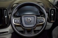USED 2018 68 VOLVO XC40 2.0 D3 INSCRIPTION PRO 5d 148 BHP 2 Year Nationwide Warranty