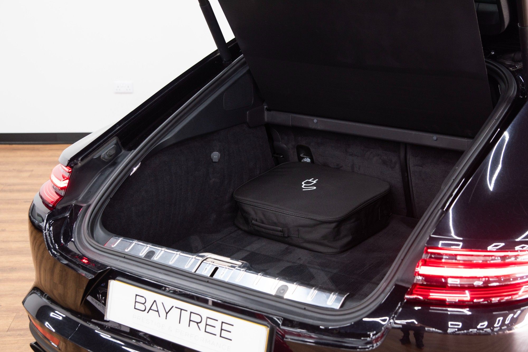 USED 2018 18 PORSCHE PANAMERA 2.9 4 E-HYBRID 