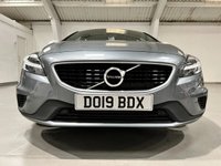 USED 2019 19 VOLVO V40 1.5 T3 R-DESIGN EDITION 5d 151 BHP 18" ALLOYS+REAR CAMERA+SAT NAV