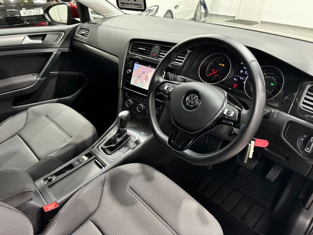 View our VOLKSWAGEN GOLF