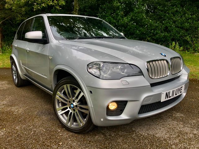 2011 11 BMW X5 3.0 XDRIVE40D M SPORT 5d AUTO 302 BHP STUNNING CONDITION  AND SERVICE HISTORY // MASSIVE SPECIFICATIONS With PANORAMIC ROOF //FRONT AND REAR CAMERAS//SOFT CLOSE DOORS//GEARBOX OIL RENEWED WITH RECENT BIG SERVICE //FULLY DOCUMENTED SERVICING WITH INVOICES