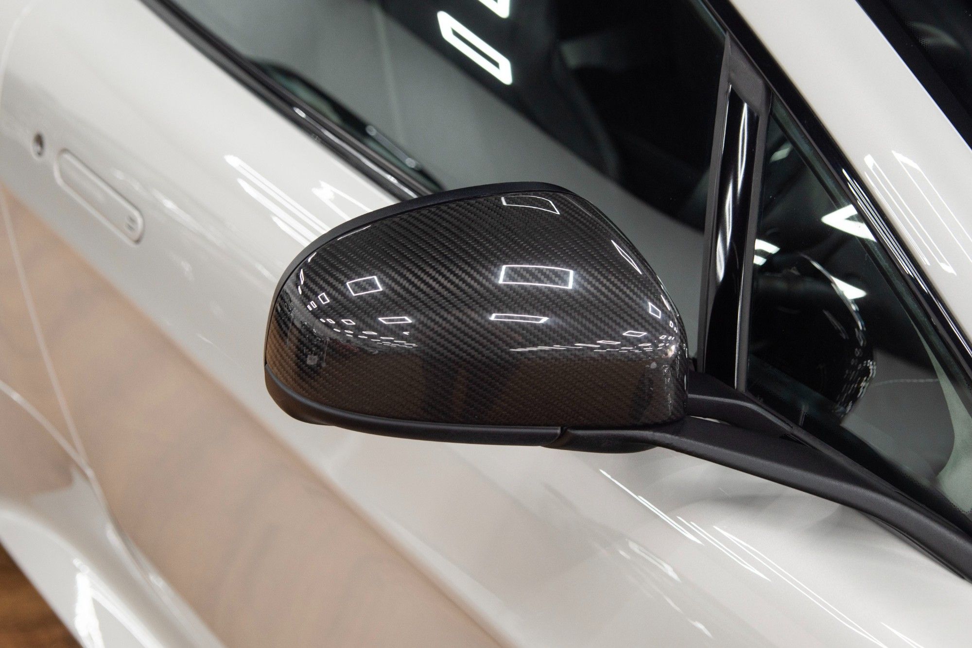 USED 2015 65 ASTON MARTIN VANTAGE 5.9 S V12 
