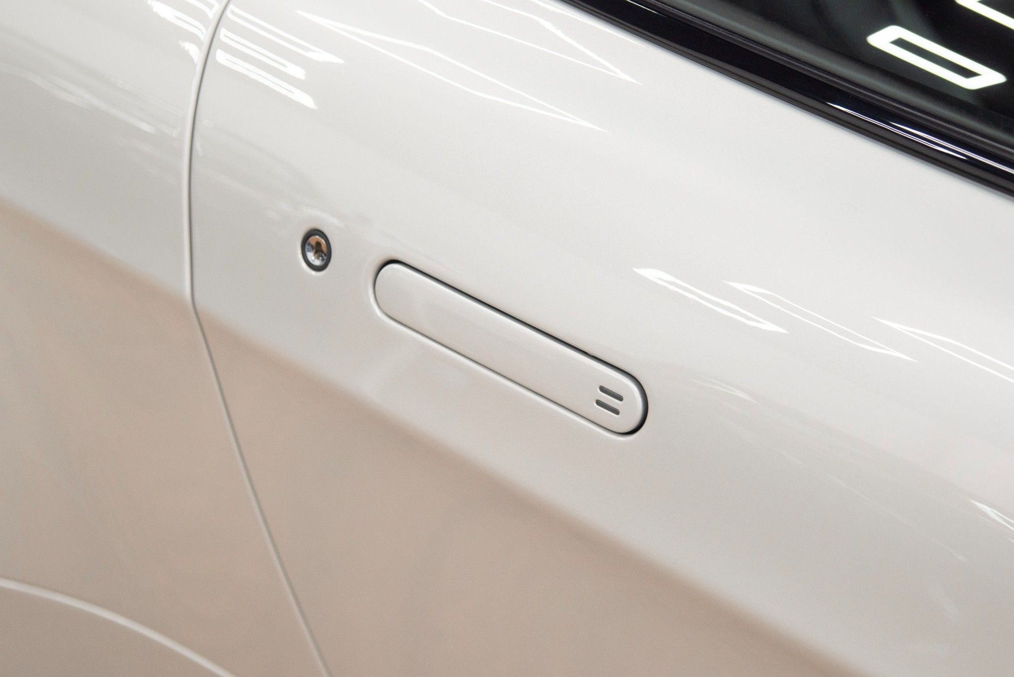 USED 2015 65 ASTON MARTIN VANTAGE 5.9 S V12 