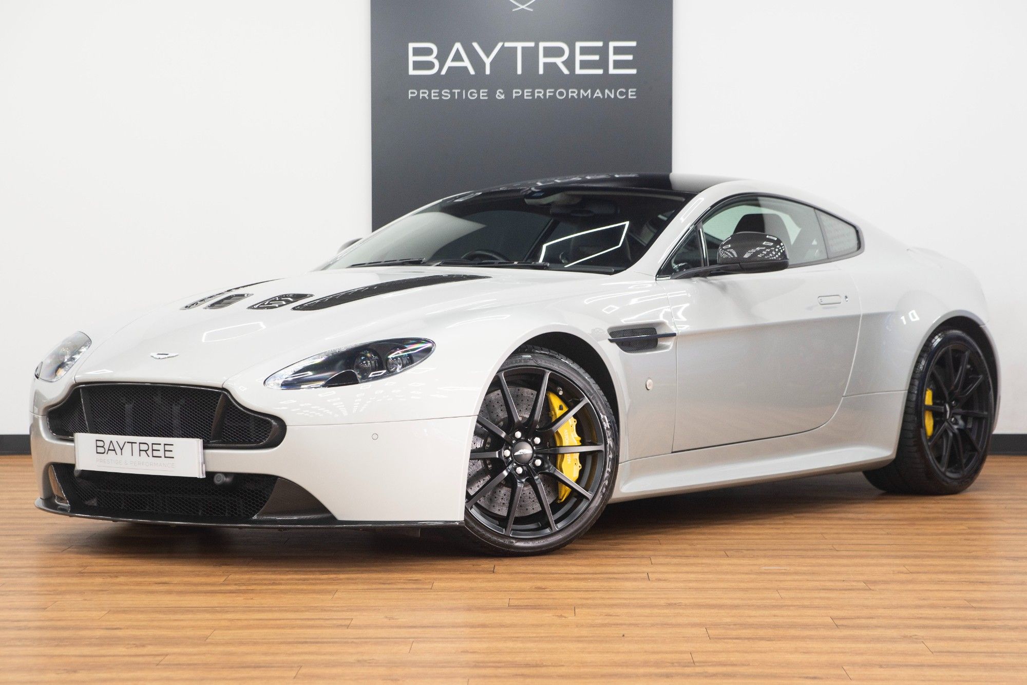 USED 2015 65 ASTON MARTIN VANTAGE 5.9 S V12 