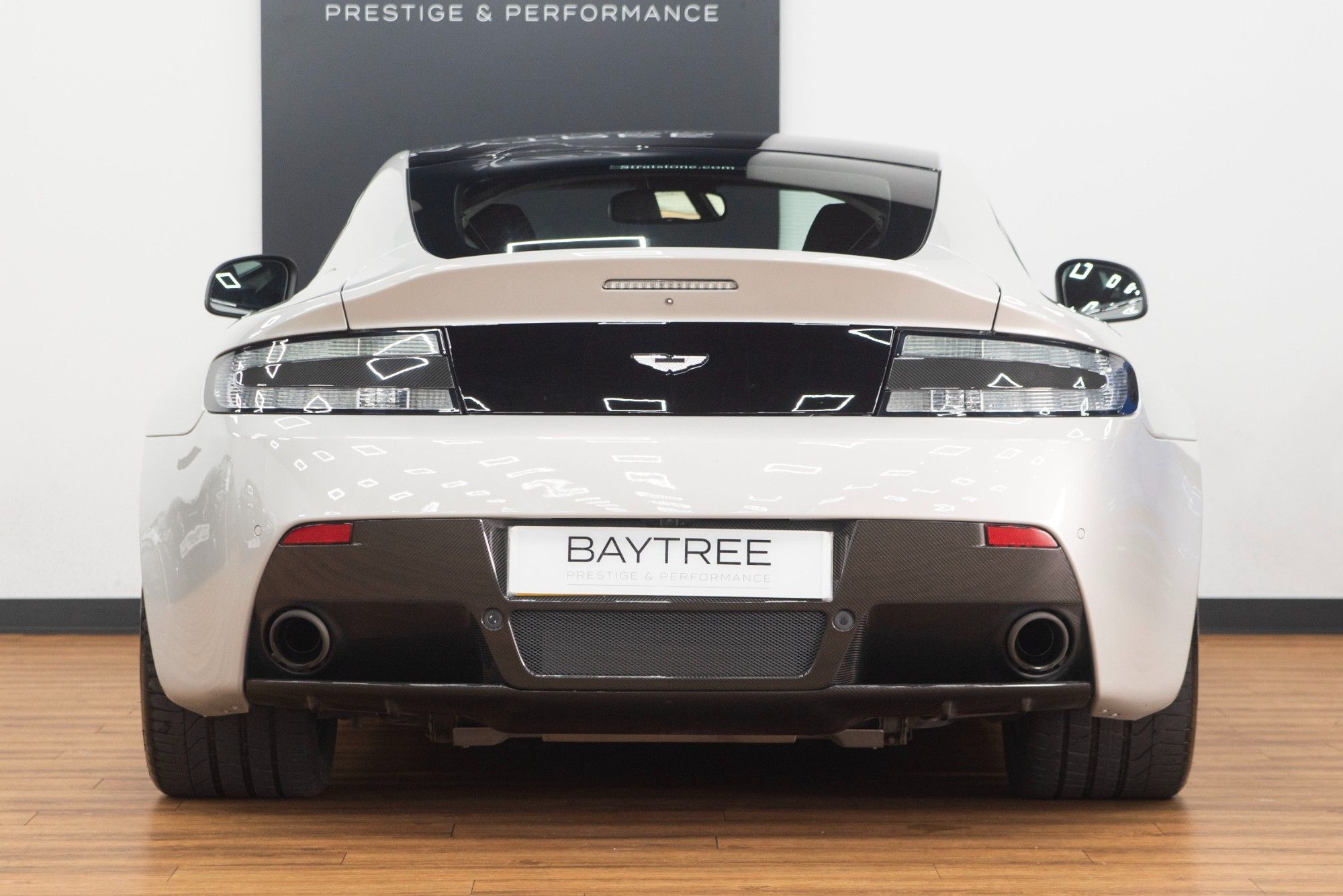 USED 2015 65 ASTON MARTIN VANTAGE 5.9 S V12 