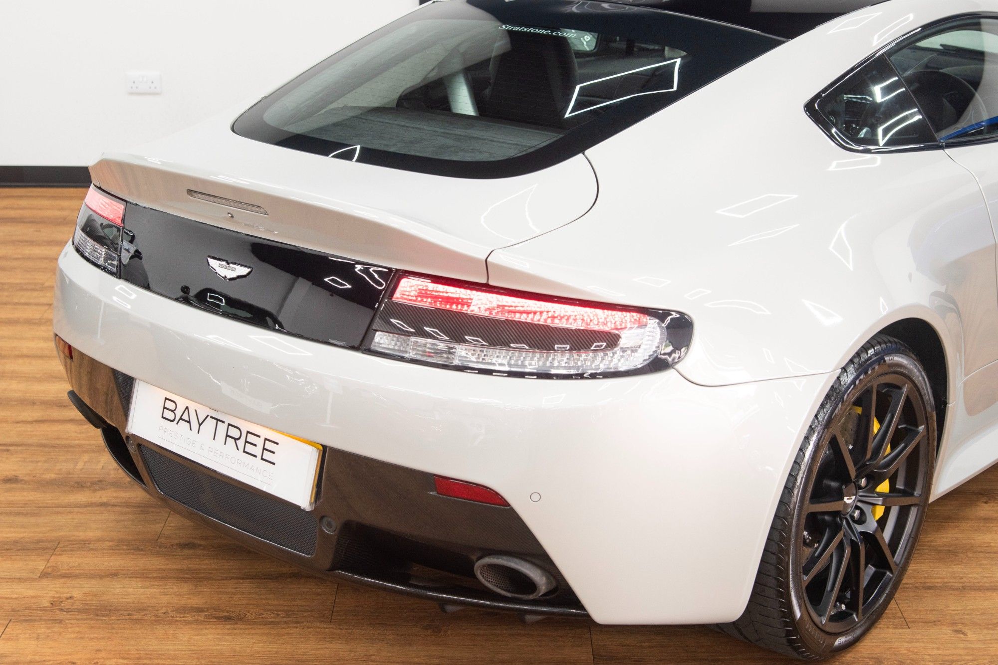 USED 2015 65 ASTON MARTIN VANTAGE 5.9 S V12 