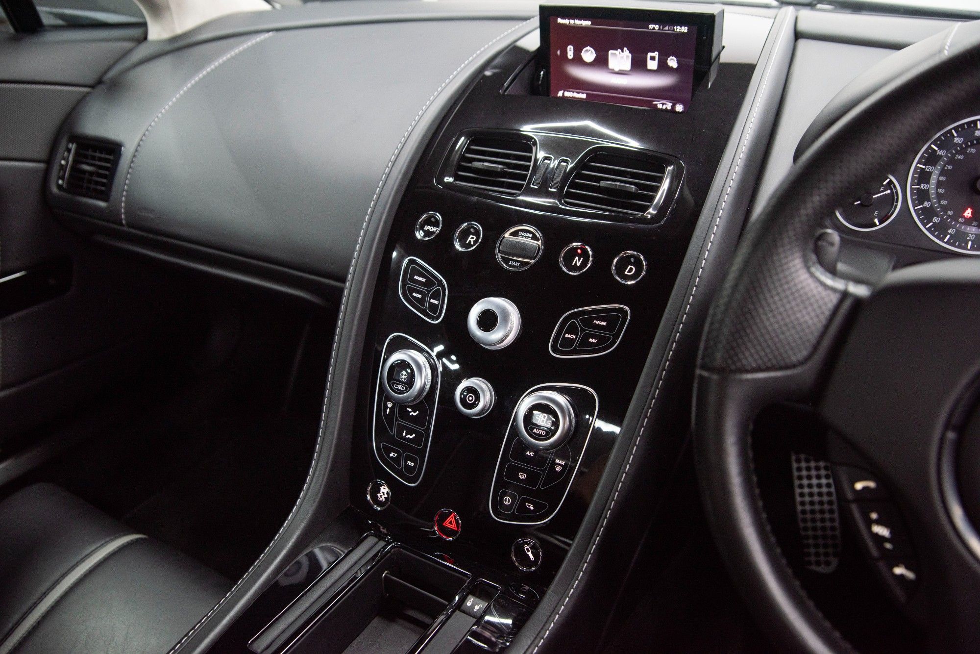 USED 2015 65 ASTON MARTIN VANTAGE 5.9 S V12 
