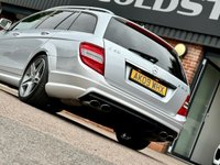 USED 2009 09 MERCEDES C-CLASS 6.2L C63 AMG 5d AUTO 451 BHP 