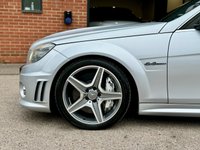 USED 2009 09 MERCEDES C-CLASS 6.2L C63 AMG 5d AUTO 451 BHP 