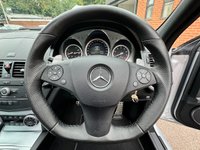USED 2009 09 MERCEDES C-CLASS 6.2L C63 AMG 5d AUTO 451 BHP 