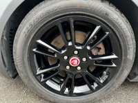 USED 2015 15 JAGUAR XE 2.0 PRESTIGE 4d 178 BHP FRESHLY REFURB ALLOYS &pound;3K XTRAS