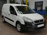 USED 2018 68 PEUGEOT PARTNER 1.6 BLUE HDI PROFESSIONAL L1 100 BHP 3 SEATS SAT NAV APPLE CARPLAY MIRRORLINK AIR CON CRUISE CONTROL PARKING SENSORS TWO OWNERS SERVICE HISTORY