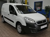 USED 2018 68 PEUGEOT PARTNER 1.6 BLUE HDI PROFESSIONAL L1 100 BHP 3 SEATS SAT NAV APPLE CARPLAY MIRRORLINK AIR CON CRUISE CONTROL PARKING SENSORS TWO OWNERS SERVICE HISTORY