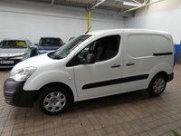 USED 2018 68 PEUGEOT PARTNER 1.6 BLUE HDI PROFESSIONAL L1 100 BHP 3 SEATS SAT NAV APPLE CARPLAY MIRRORLINK AIR CON CRUISE CONTROL PARKING SENSORS TWO OWNERS SERVICE HISTORY