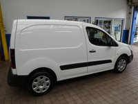 USED 2018 68 PEUGEOT PARTNER 1.6 BLUE HDI PROFESSIONAL L1 100 BHP 3 SEATS SAT NAV APPLE CARPLAY MIRRORLINK AIR CON CRUISE CONTROL PARKING SENSORS TWO OWNERS SERVICE HISTORY