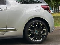 USED 2015 15 DS DS 3 1.2 PURETECH DSTYLE S/S 3d 109 BHP 