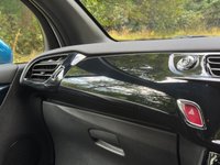 USED 2015 15 DS DS 3 1.2 PURETECH DSTYLE S/S 3d 109 BHP 