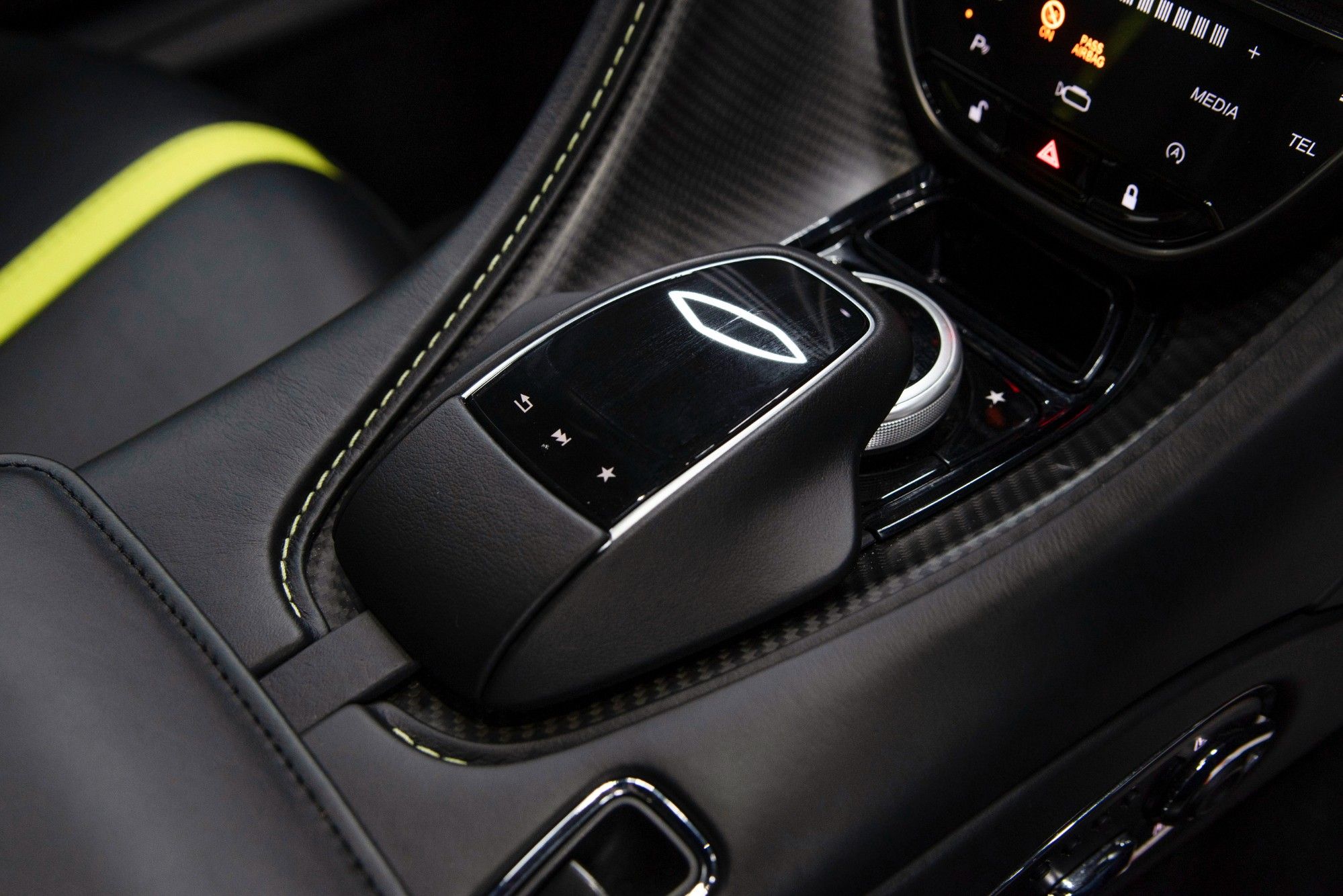 USED 2018 68 ASTON MARTIN DB11 5.2 AMR V12 