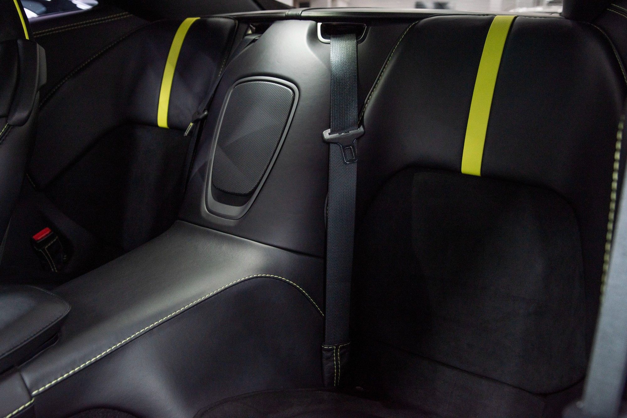 USED 2018 68 ASTON MARTIN DB11 5.2 AMR V12 