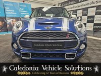 USED 2017 17 MINI HATCH COOPER 2.0 COOPER S 3d 189 BHP 2 FORMER KEEPERS with 12 MONTHS MOT & FULL MINI MAIN DEALER SERVICE HISTORY, STUNNING CAR with OVER &pound;5000 OF EXTRAS inc. CHILLI PACK, SAT NAV, ALLOY UPGRADE, REVERSE CAMERA & MORE