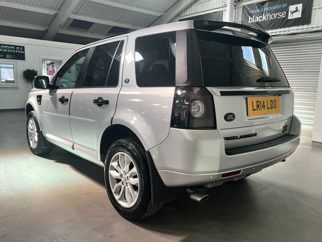 View our LAND ROVER FREELANDER