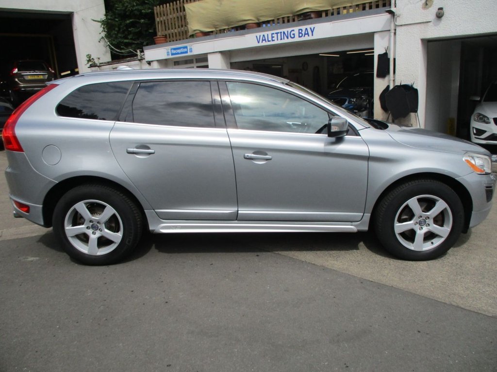 USED 2012 62 VOLVO XC60 2.4 D5 R-DESIGN AWD 5d 212 BHP LOW MILEAGE/ FULL SERVICE HISTORY
