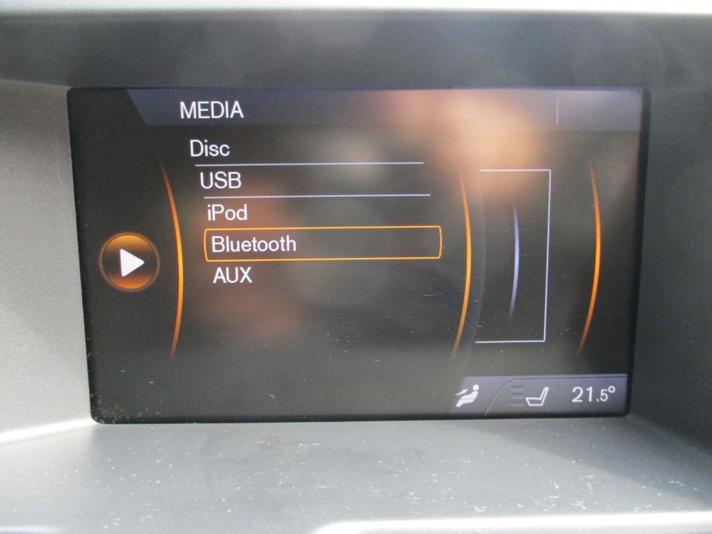 USED 2012 62 VOLVO XC60 2.4 D5 R-DESIGN AWD 5d 212 BHP LOW MILEAGE/ FULL SERVICE HISTORY
