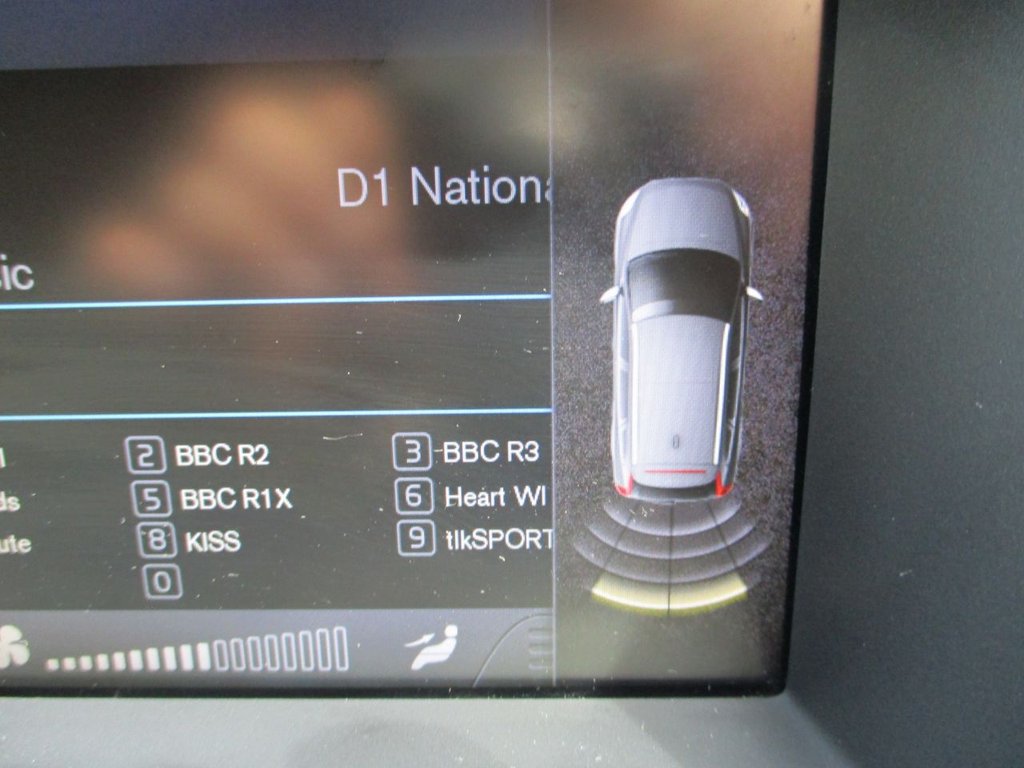 USED 2012 62 VOLVO XC60 2.4 D5 R-DESIGN AWD 5d 212 BHP LOW MILEAGE/ FULL SERVICE HISTORY