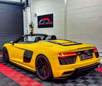 USED 2018 R AUDI R8 5.2 SPYDER V10 QUATTRO 2d 533 BHP 