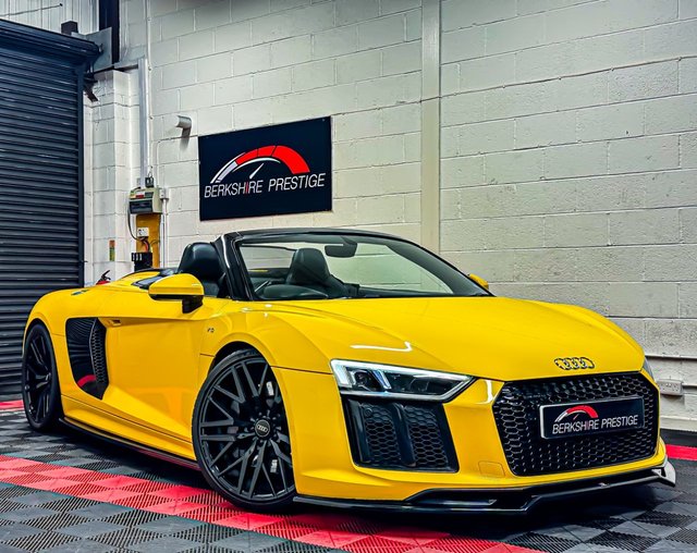 2018 R Audi R8 5.2 SPYDER V10 QUATTRO 2d 533 BHP