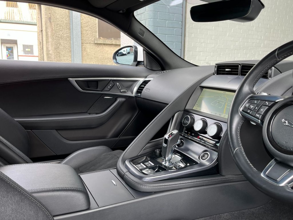 USED 2018 68 JAGUAR F-TYPE 2.0 R-DYNAMIC 2d 296 BHP 