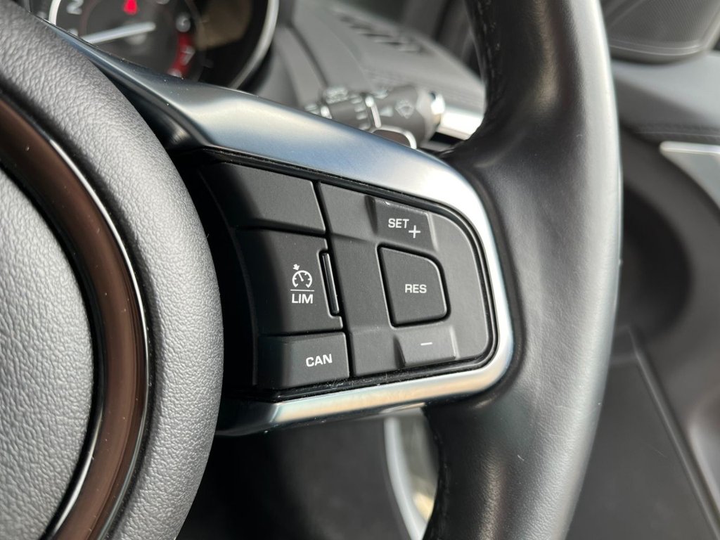 USED 2018 68 JAGUAR F-TYPE 2.0 R-DYNAMIC 2d 296 BHP 