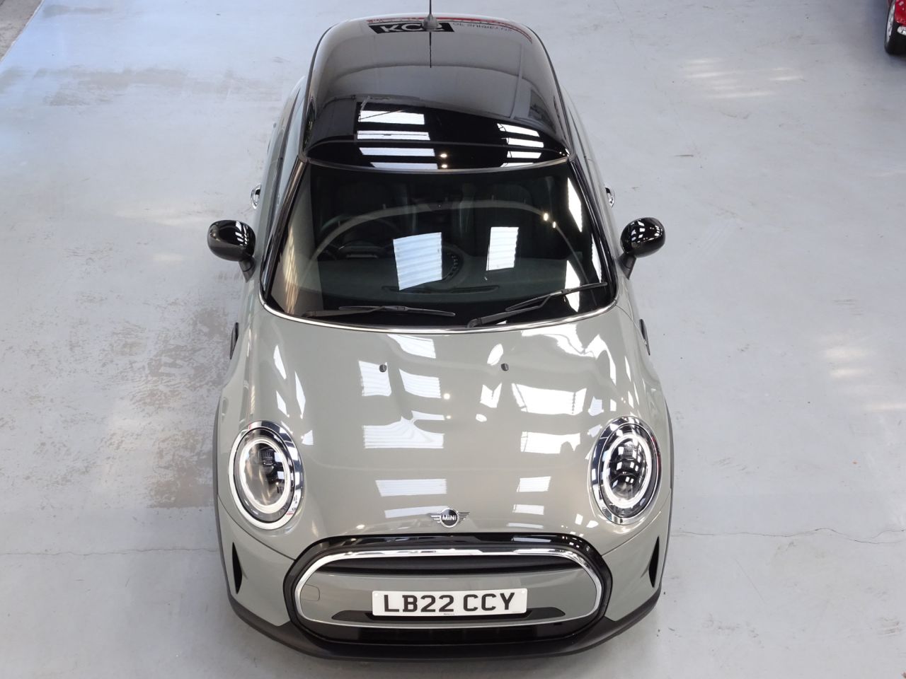 2022 MINI Hatch Cooper Exclusive £19,990
