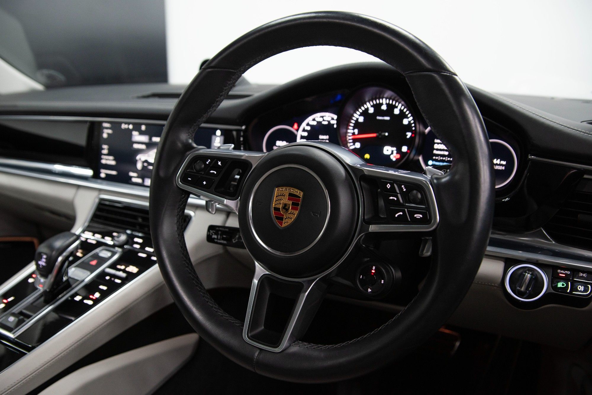 USED 2017 13 PORSCHE PANAMERA 2.9 4S PDK 