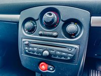 USED 2011 11 RENAULT CLIO 1.1 DYNAMIQUE TOMTOM TCE 5d 100 BHP 