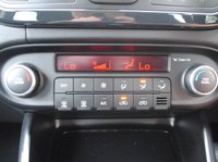 USED 2015 15 KIA CARENS 1.7 2 ECODYNAMICS CRDI 5d 114 BHP www.suffolkcarcentre.co.uk - Located at Ilketshall
