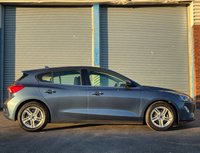 USED 2020 20 FORD FOCUS 1.5 ZETEC TDCI 5d 94 BHP THIS CAR COMES WITH 6 MONTHS WARRANTY , BREAKDOWN COVER & RECOVERY++   Front and rear parking aid +  Auto headlights +  LED Day Time running lights +  Bending Lights +  Auto side mirrors +  Power windows +  Adaptive cruise control +  Traction control +  Lane keeping assist +  Pre-collision assist +  Speed sign recognition +  Hill start assist +  Speed limiter +  Dual zone climate control +  Apple car play +  Vehicle wi-fi +  Voice controls +  Bluetooth +  2 USB ports +  Rear wipers +  Rear heate
