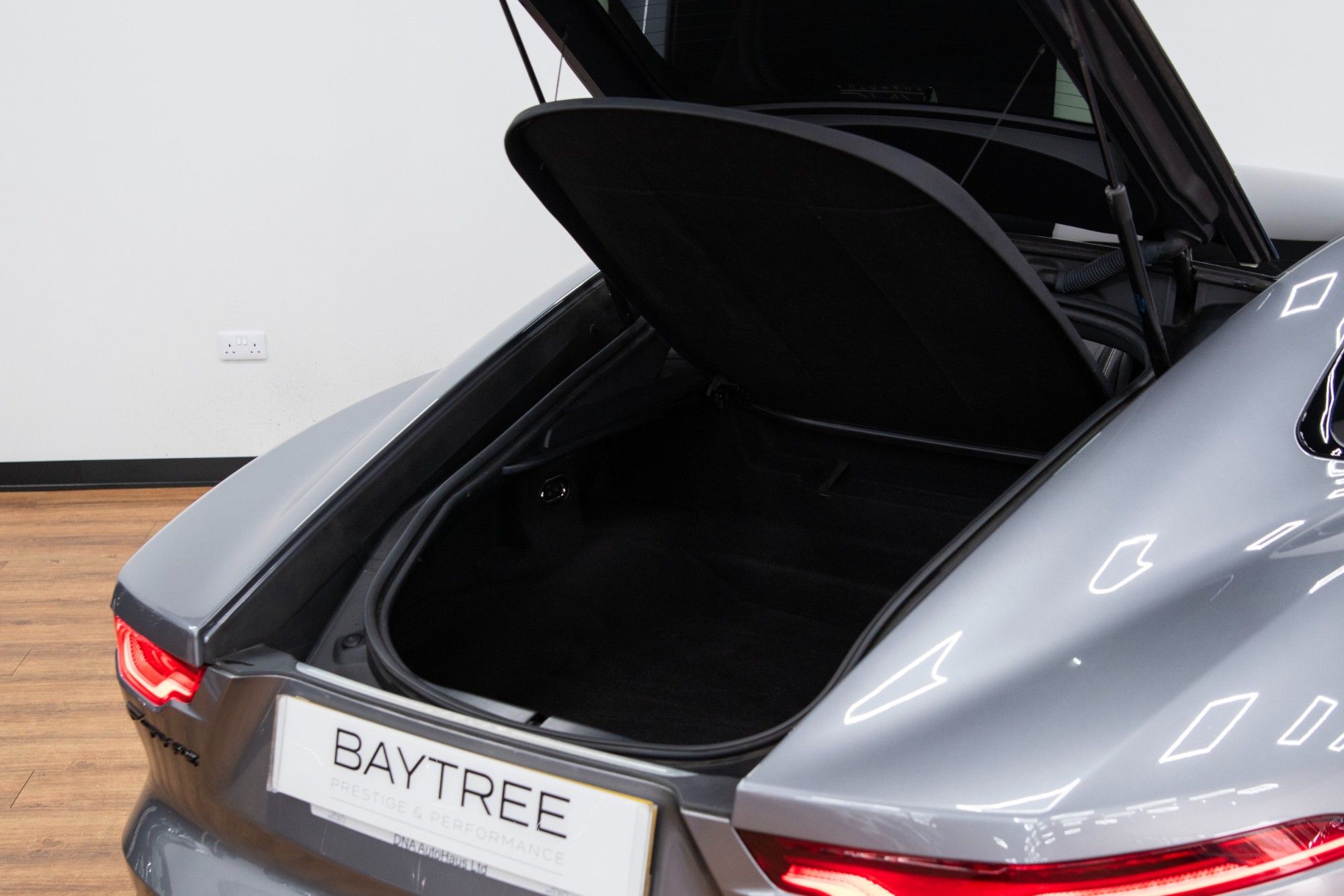 USED 2020 70 JAGUAR F-TYPE 5.0 V8 R-DYNAMIC 
