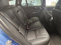 USED 2016 66 VOLVO V60 2.0 D3 SE LUX NAV 5d 148 BHP 