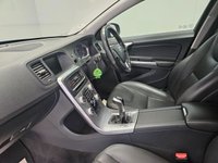 USED 2016 66 VOLVO V60 2.0 D3 SE LUX NAV 5d 148 BHP 