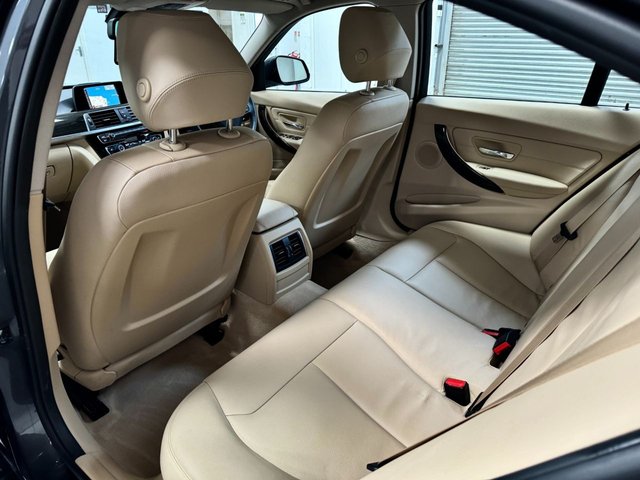 View our BMW 3 SERIES