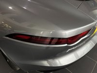 USED 2019 19 JAGUAR F-TYPE 2.0 I4 R-DYNAMIC 2d 296 BHP 2 Keys | 2 Owners | Pan Roof