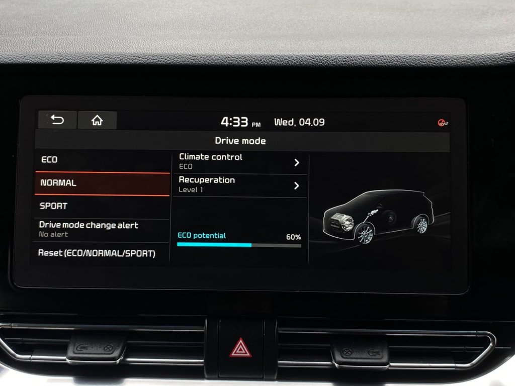 USED 2020 70 KIA NIRO 4 5d 202 BHP &pound;0 Road Tax|1 Owner|Adpt.Cruise|Camera|F.R Sensors|