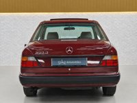 USED 1990 H MERCEDES-BENZ E-CLASS 300 D 3.0 4d 109 BHP PROVENANCE UNLIKE ANY OTHER